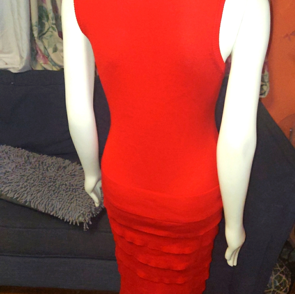 Dress - Picture 2 of 2
